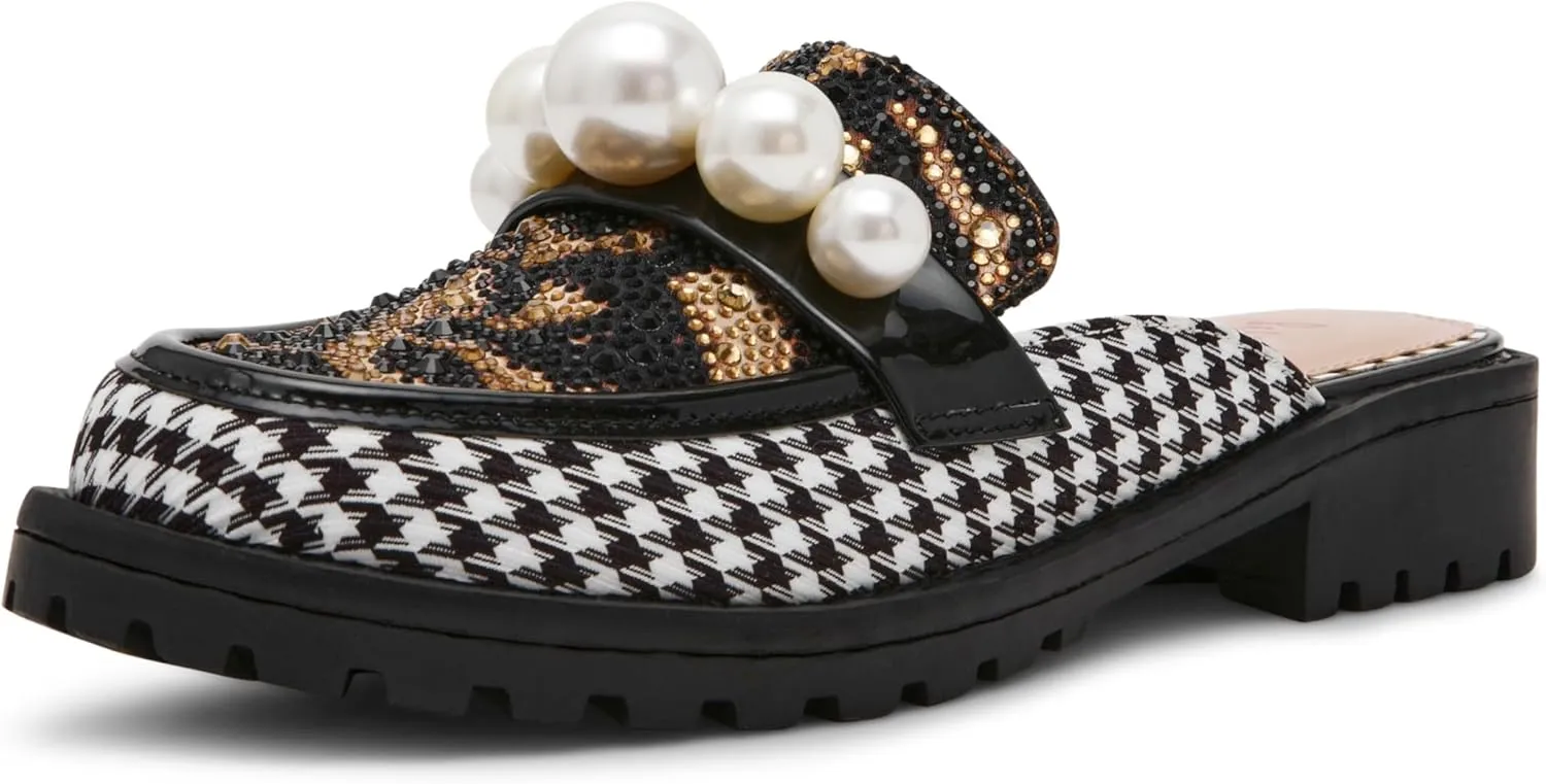 Betsey Johnson Women's Norah Loafer
