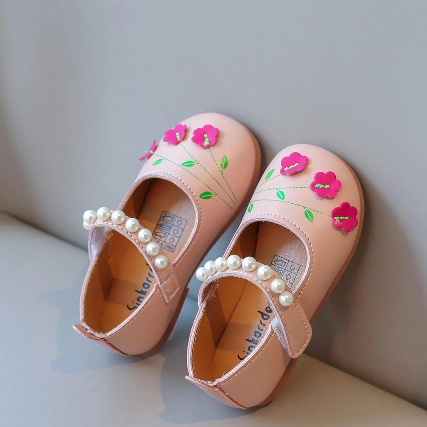 Girls Mary Jane Dress Shoes Ballet Pumps Flower Pearl Strap Dance Sandals Closed Toe Flats for Kids Wedding Party