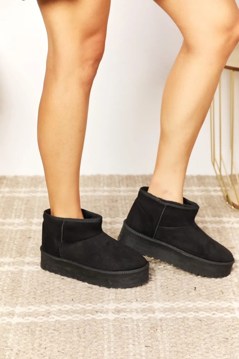 Hugg It Black Fleece Lined Chunky Platform Mini Boots