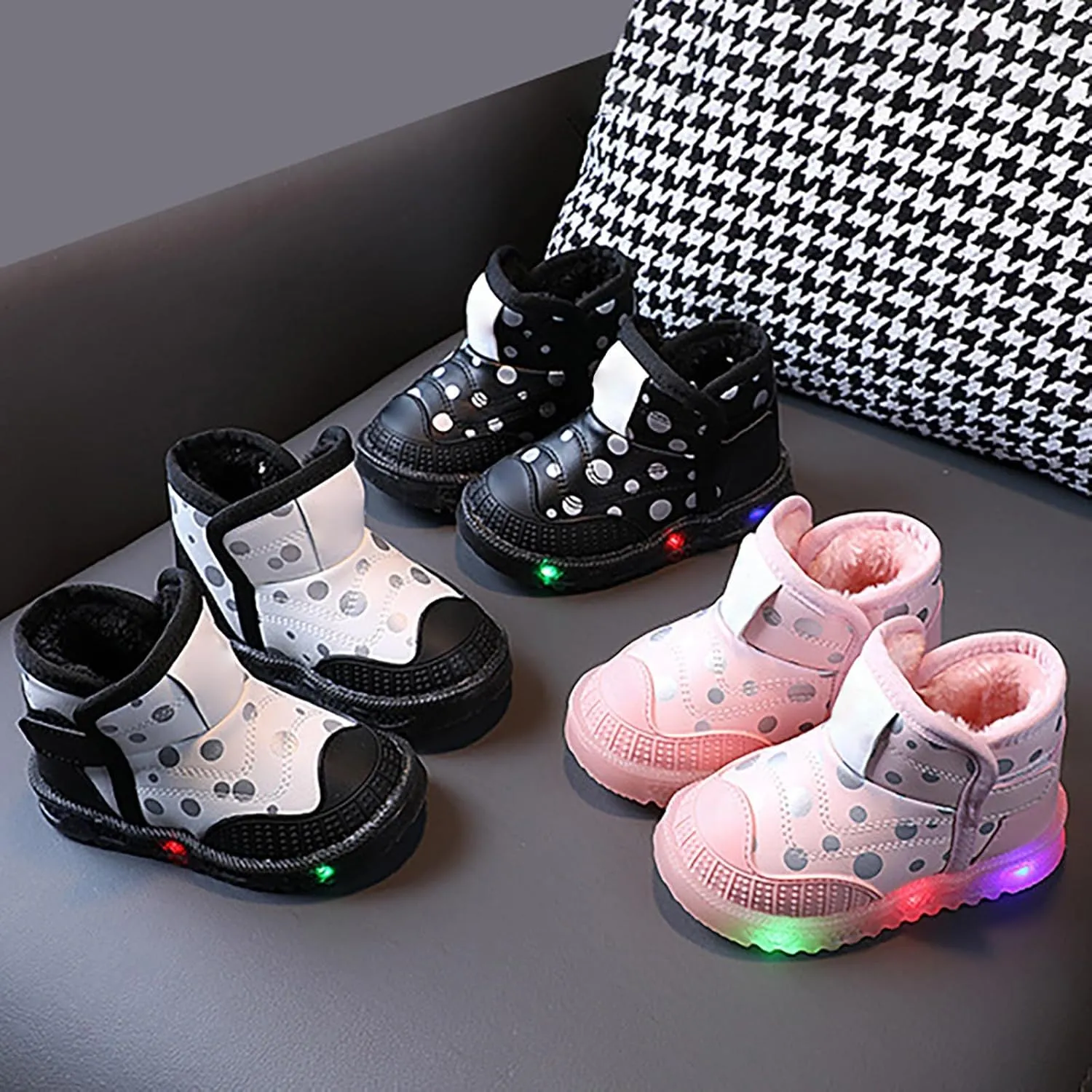 Toddler Light Up Shoes Non-Slip aterproof Slip On Winter Boots Wide Toe Box Warm Snow Boots Led Casual Sneaker