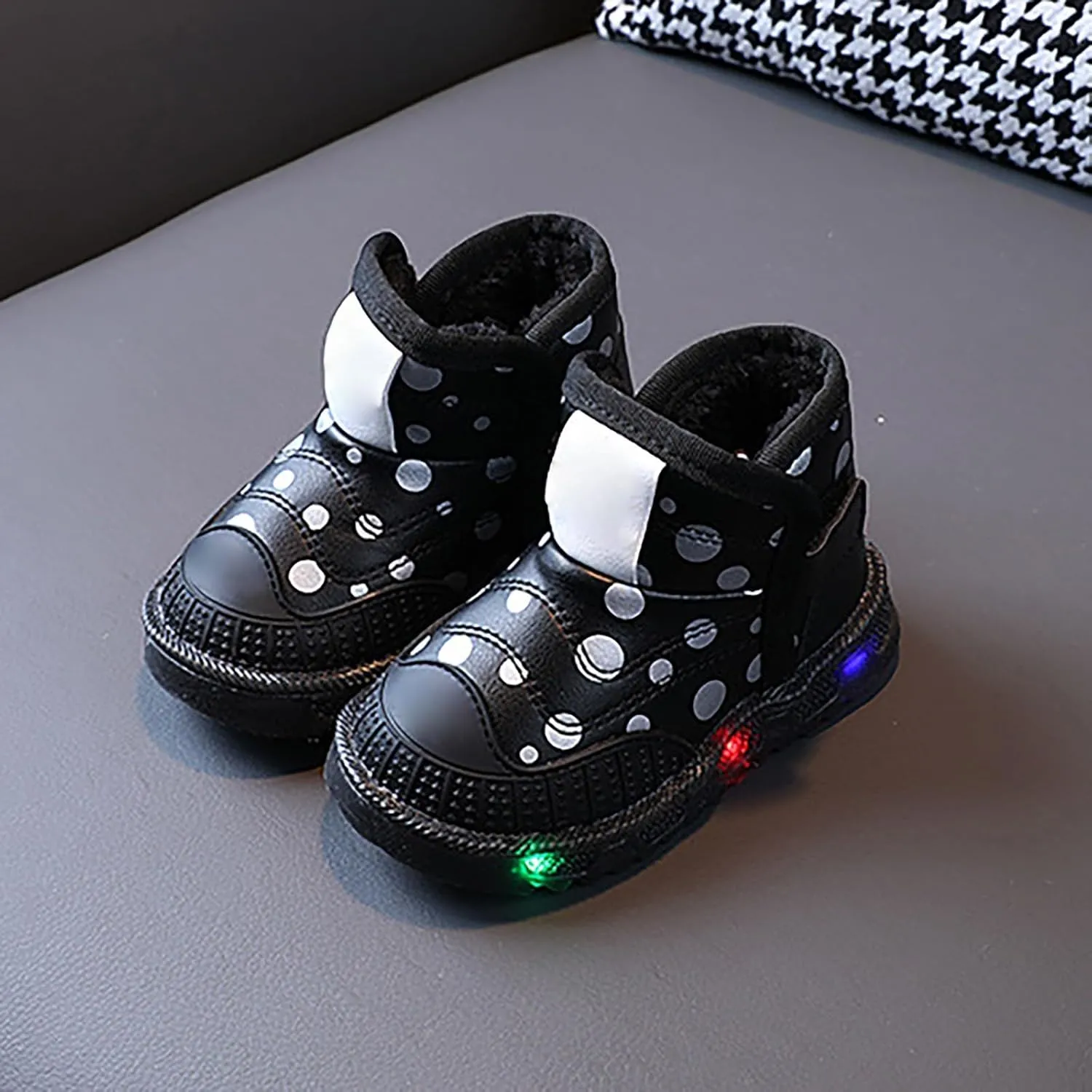 Toddler Light Up Shoes Non-Slip aterproof Slip On Winter Boots Wide Toe Box Warm Snow Boots Led Casual Sneaker