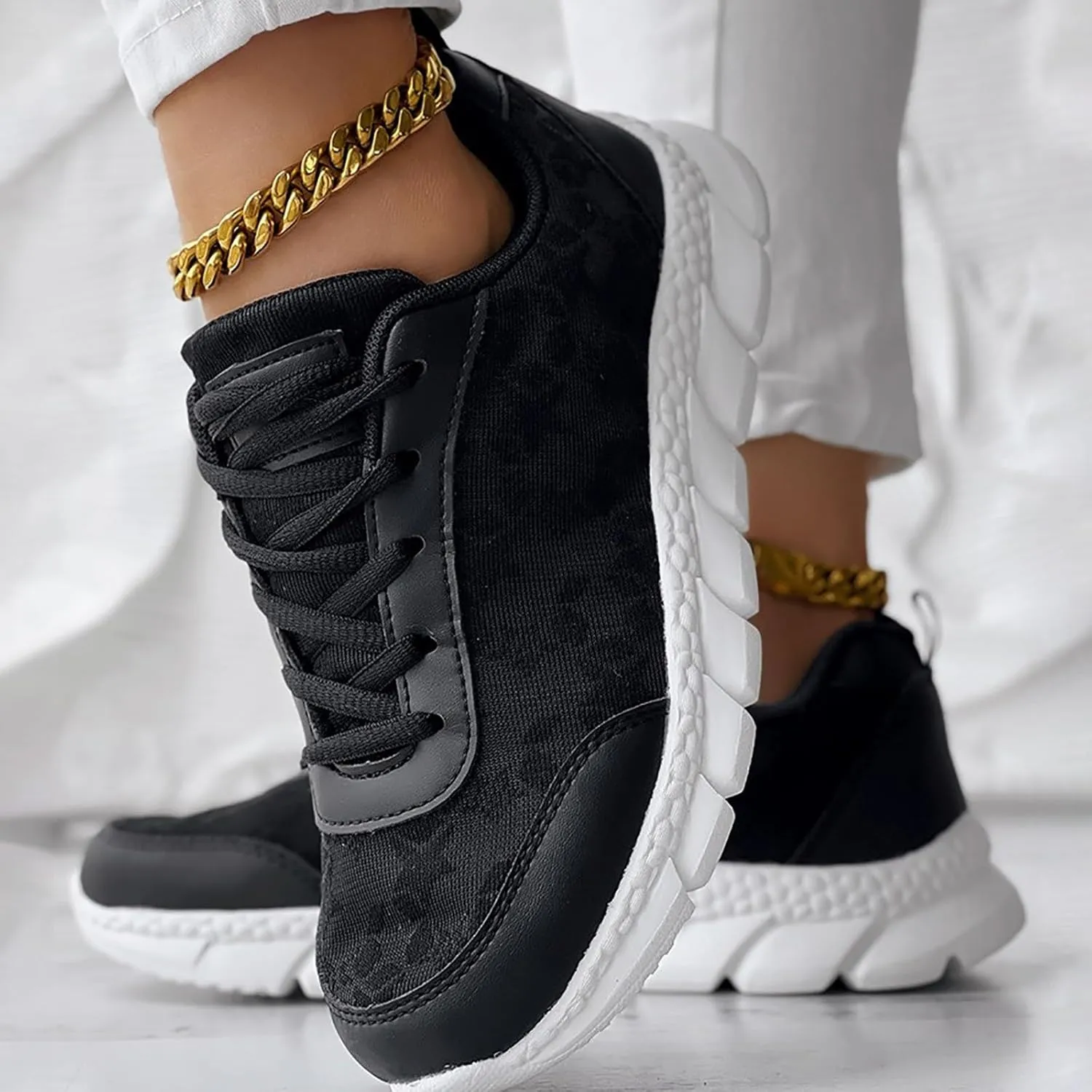 Women Walking Running Shoes Comfortable Soft Sole Breathable Sports Shoes Fashionable Mesh Casual Sneaker for Women Non Slip Workout Gym Sports Athletic Fashion Sneakers