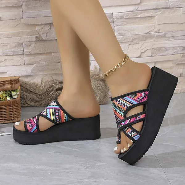 Women's Fashionable Wedge Heel Slippers 47172491C