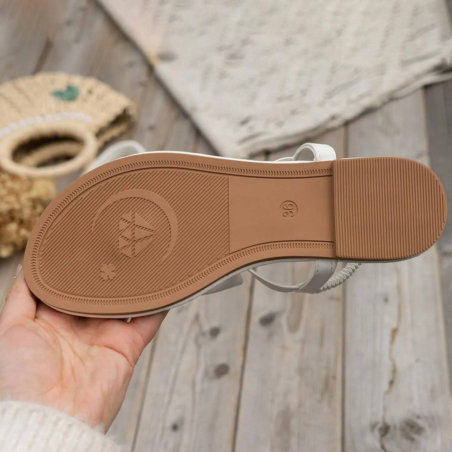 Women'S Open Toe Flat Slip On Rhinestone Sandals 2025 Summer Casual Fashionable Bohemian Bow Decoration Flip Flops Comfortable Hollow Out Elastic T Strap Beach Vacation Walking Outdoor Sandal